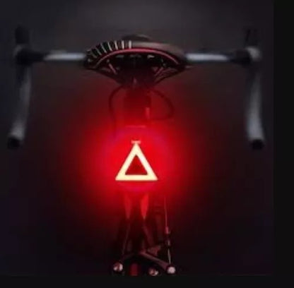 Luz LED recargable USB "triangulo"